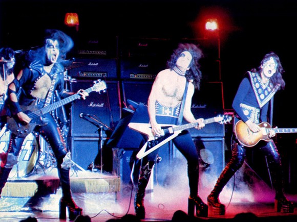 Kiss 1974